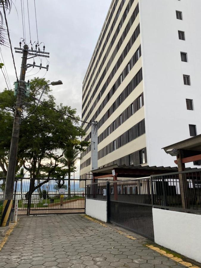 Pe Na Areia * Caraguatatuba